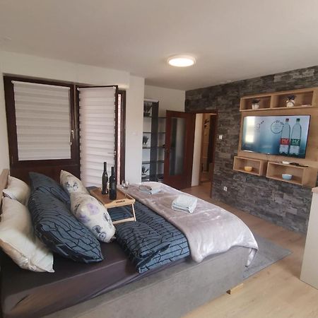 Apartman Anamaria Gospić Zewnętrze zdjęcie